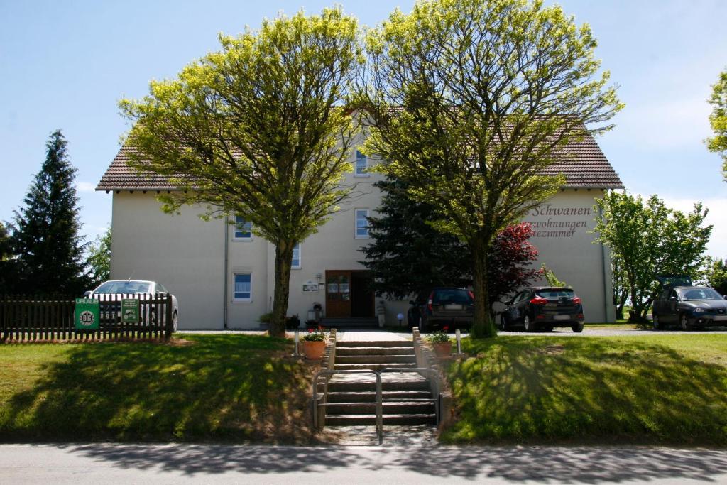 Landgasthof Schwanen Ostrach Zewnętrze zdjęcie